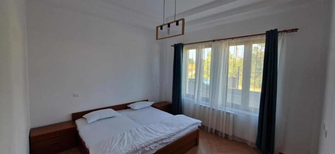 Casa Francesca Comanesti (Bacau) Exterior foto